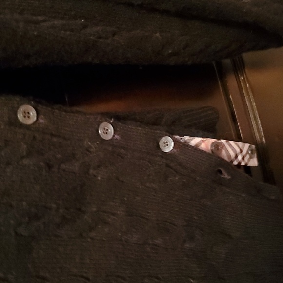 Black burberry sweater - Picture 4 of 5